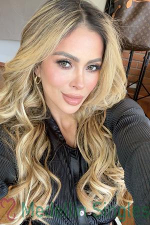 226543 - Adriana Age: 34 - Colombia