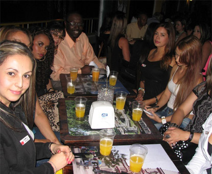 A man with lovely ladies in Medellin